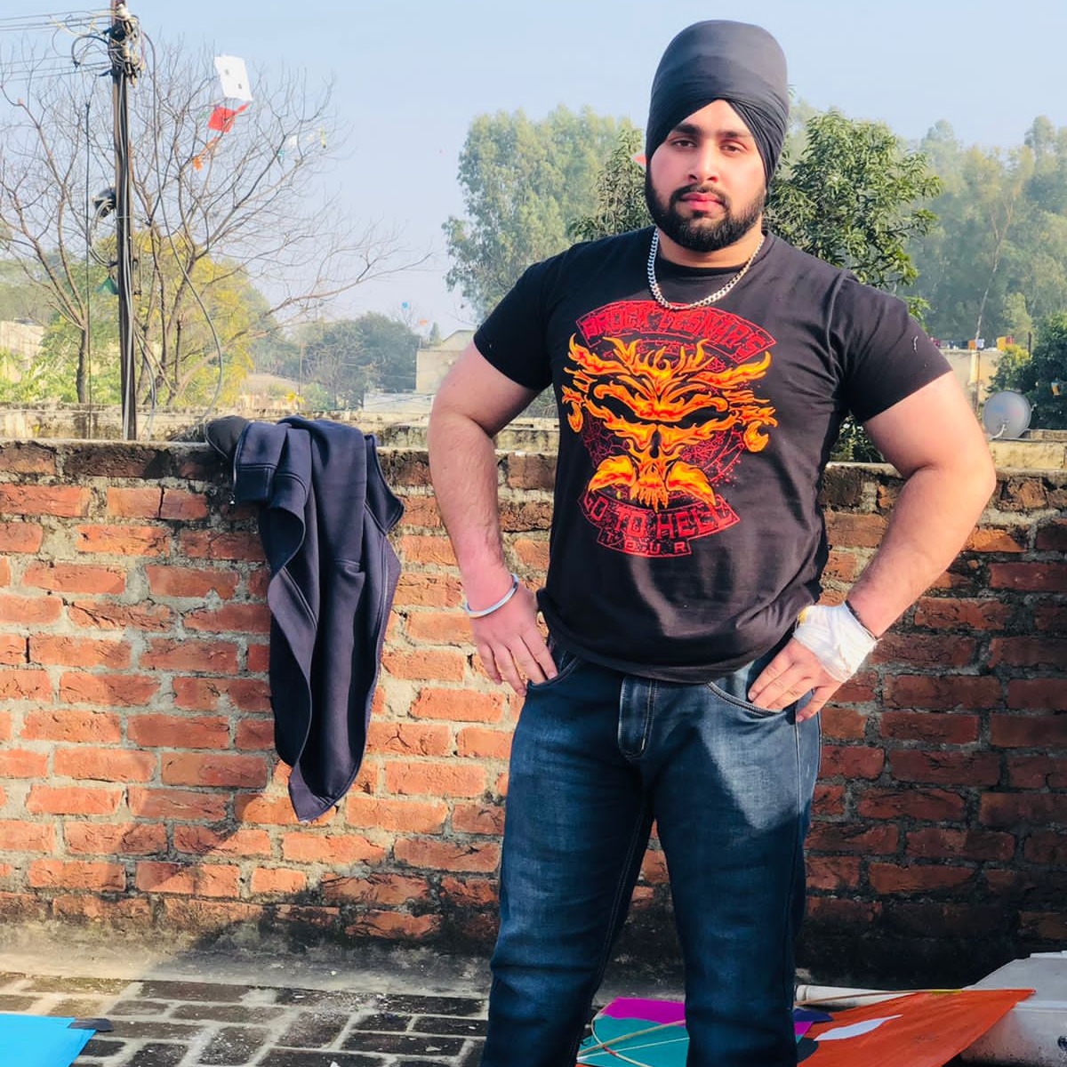 JzZmN8's tweet photo. #MAAN ๐ช๐๐ค๐
#trending #viral #explore
#suxcess #hardwork #gymlifestyle
#Twitterhub #Instagram #twitterblades https://t.co/Nb8YK2zhaF