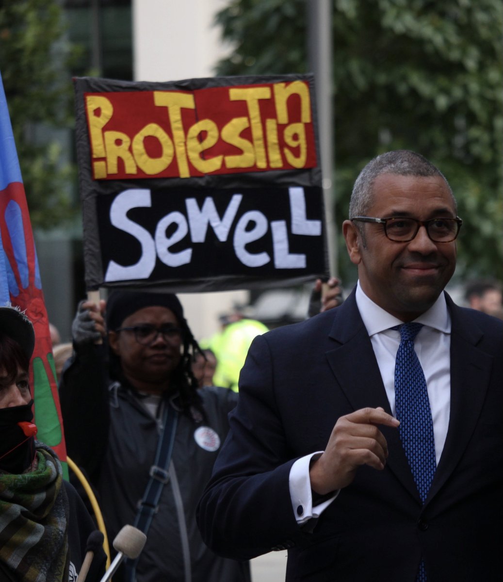 patwaprofessa's tweet photo. seven @tes at least, seven.
#SewellReport #ProtestingSewell

The 6 big education issues in James Cleverly’s in-tray https://t.co/7VwwLiDhyr https://t.co/vrsh0uZ6M2