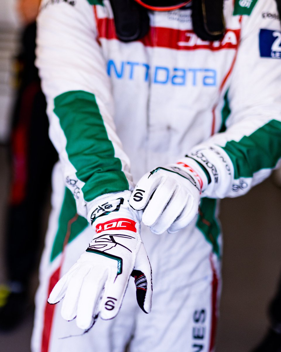 Nearly time to suit up! FP1 gets underway at 14:30 BST today 🏁 #JOTA #JOTASport #6HMonza #WEC #LMP2