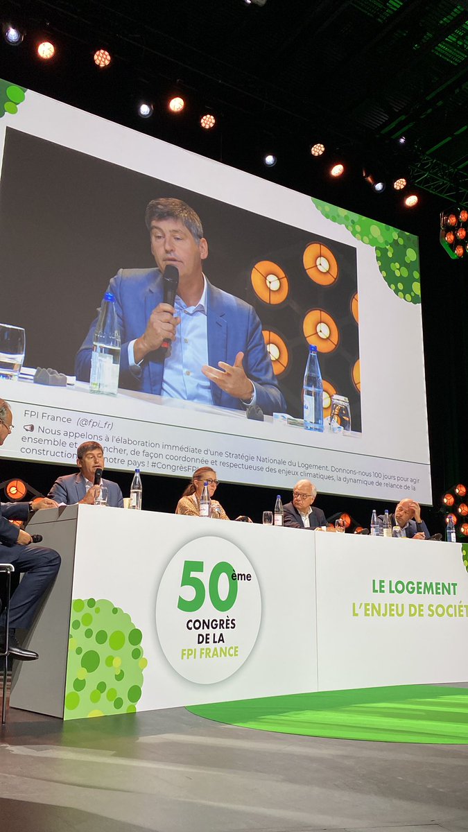 BarbaraKiraly's tweet photo. « Les travailleurs en 1ere ligne que l’on a applaudi pendant la crise Covid ne sont plus dans nos bureaux de vente, dessolvabilisés par les hausses de prix » E Desmaizieres (@Icade_Officiel) au #congresfpi https://t.co/8zM5FBFlHp