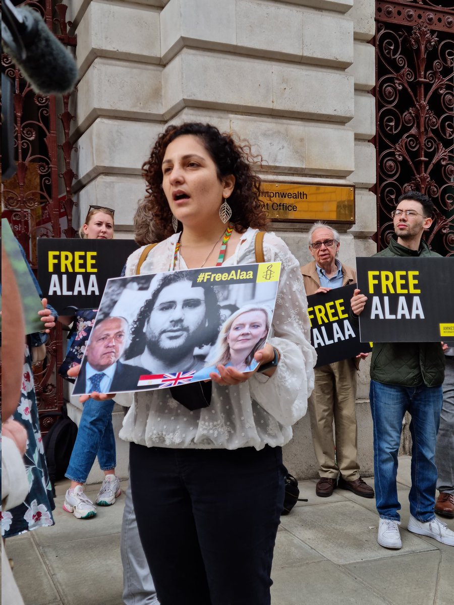 AIUKCCNAT's tweet photo. Such a poignant message below from #Alaa's sister @Monasosh Imagine growing up in a #FamilyOfPrisoners always fighting for their freedom. @trussliz let's answer Mona's prayers and #FreeAlaa https://t.co/StvXVYo4wt