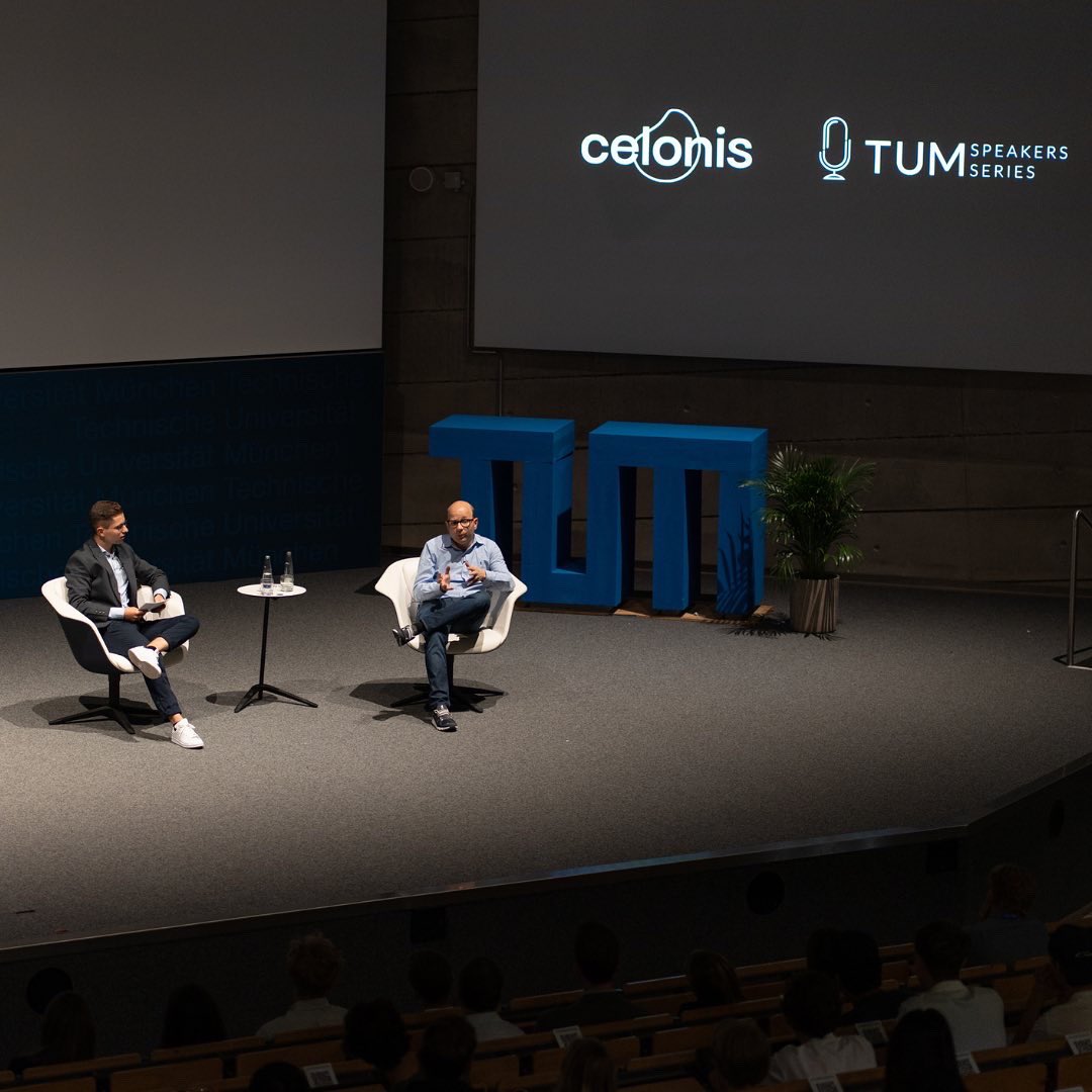 TUMSpeakers's tweet photo. Two days ago, we welcomed @bastinominacher, the Co-Founder and Co-CEO of @Celonis to a keynote and discussion about how #processmining and #execution management changed the way companies and consultancies work 🎤 Big thank you to Bastian for his insights and real life examples! https://t.co/FvBTpdvqH0