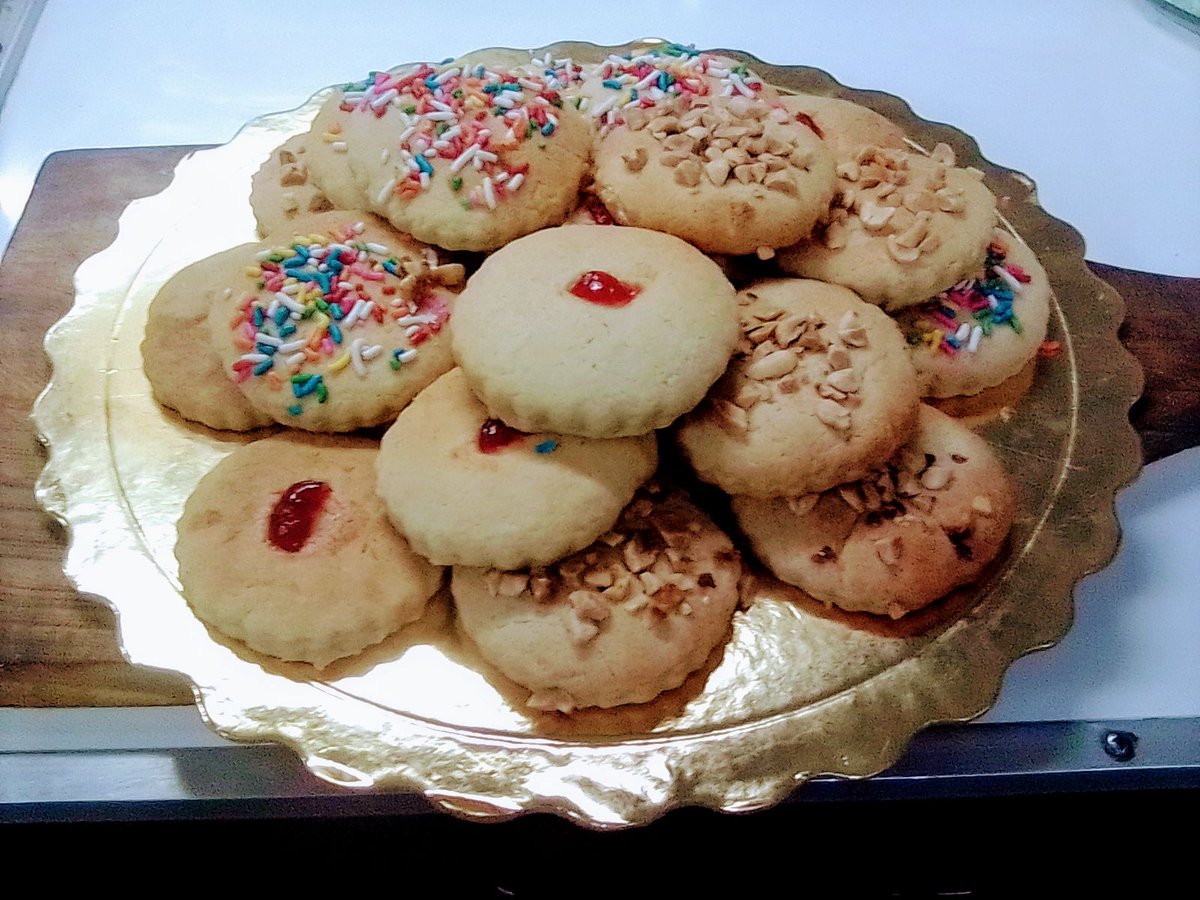 Elaboración y venta de pasta seca y galletas. A la orden .