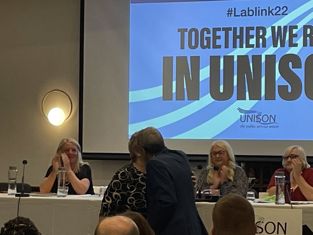 MaureenNEC2023's tweet photo. Wendy Nichols @WendyNi07471674 UNISON representative on the Labour Party NEC presents Dave Prentis with a Certificate of Appreciation for his work with LL whilst in UNISON https://t.co/gDvo5WCsTE