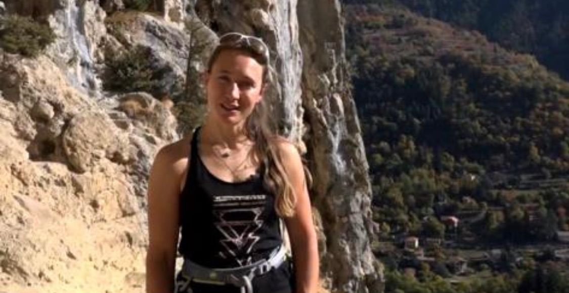 eciotti's tweet photo. Immense émotion, terrible douleur après le décès de Marine Clarys hier à la Cougourde  à Saint Martin Vésubie. 

Première femme guide de haute montagne dans les Alpes Maritimes. 

La montagne a emporté une femme d’exception forte et courageuse, aimée de tous. https://t.co/PMQhI9Ngng