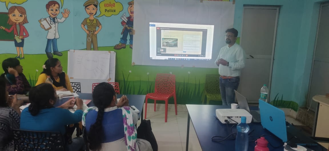 santoshC4D's tweet photo. Capacity building of #Sampurnabarta staff on #knowledgeProducts that enables effective action by an intended user @UNICEFIndia @a_Infonomics
@sidbshrestha
@chillsugata @LopamudraTripa4 @jobzachariah https://t.co/DodNAZ44Jo