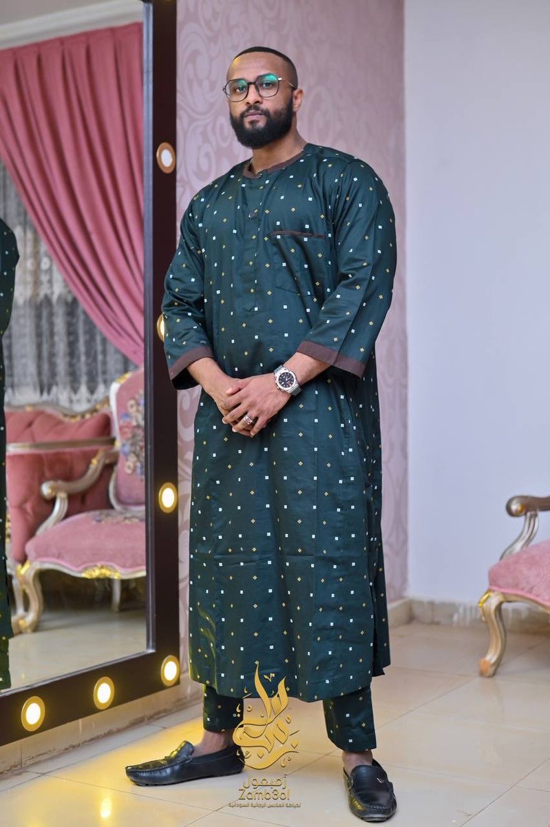 zamb3oll's tweet photo. جمال اللون 🔥
Model | ⁦@MedoShrara⁩ 
#صنع_خصيصا_للمقفين https://t.co/xv2mcmqIHz