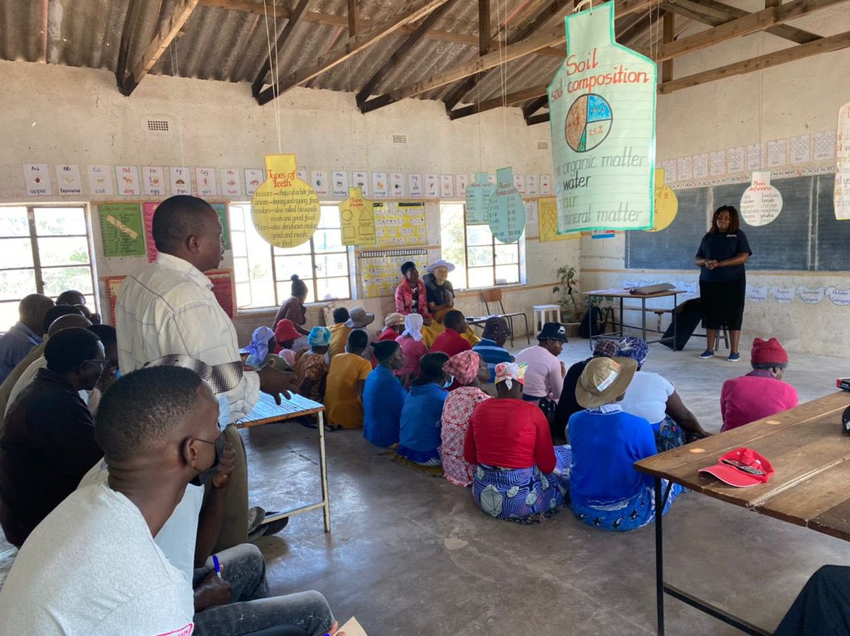 Village heads and Councillors join our community dialogue in Marange Ward 23 to hear women’s voices towards building Women's Resilience and adaptive capacity to Climate Change with support from @NLinZimbabwe. @YoungWomenInst @osfsa @SthrnAfrcaTrust @WeEffectSA @AllianceofCBOs