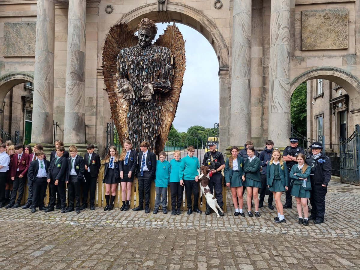 ClareMountSSC's tweet photo. Year 10 students had a brilliant day-out organised by PC Emma this week. Birkenhead Park was the venue for a Knife Crime awareness day, featuring a visit to see the 'Knife Angel.' Workshops from The Police Matrix team, NHS &amp; @LFCFoundation followed. A fantastic opportunity! https://t.co/R11bT6tBqo