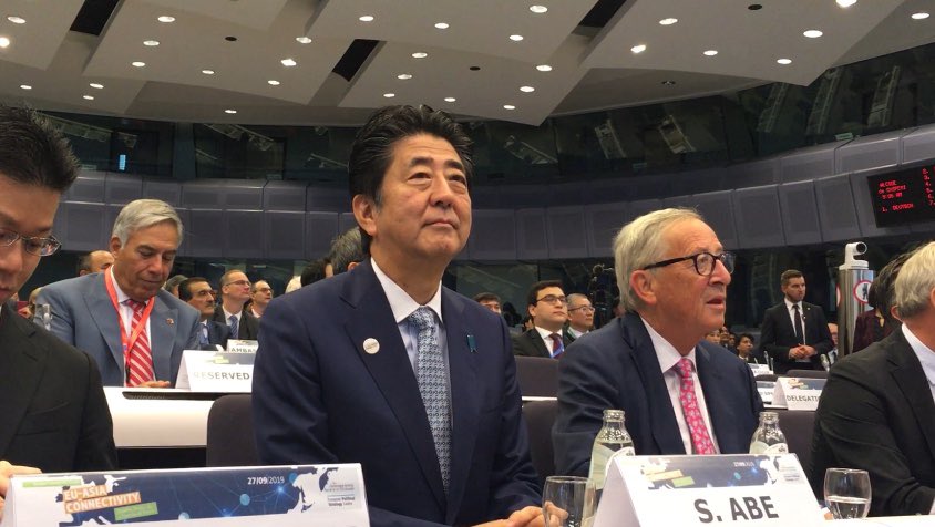 StuartKLau's tweet image. Last covered the late Japan PM Abe Shinzo when he visited Brussels in September 2019. He was one of the first leaders to push the EU to address China’s Belt and Road, setting the scene for what was to become the EU’s Global Gateway initiative.