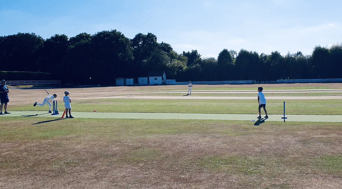 A fantastic evening at @BromleyCommonCC for our emerging @BickleyCricket U9’s team. 2 games played, 2 great results. Importantly, a taste of organised cricket for these amazing young players. All that hard work and training paying off in the summer sun. A big thanks to our host.