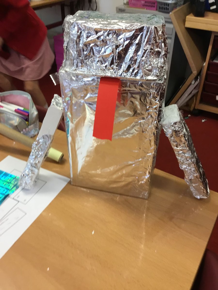 colleylane's tweet photo. On Wednesday 6th July, pupils across the school took part in a ‘Day to Create’ Project, a creative arts project by Artsmark inspiring young people to get involved with the creative arts including Design and Technology, Dance, Drama and more. #DaytoCreate #Artsmark20 https://t.co/ZZoMzwvYDE