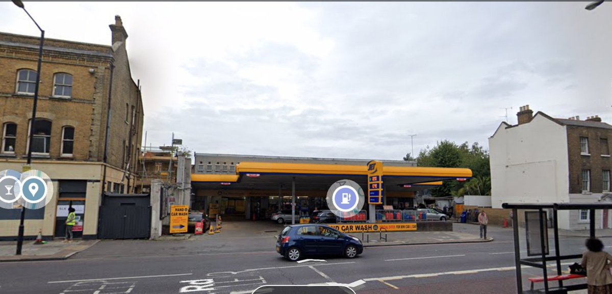 HackneyYIMBY's tweet photo. An application has been submitted for a new @LidlGB store to replace the Jet petrol station on Lower Clapton Road. 
This is great news which will bring more footfall to the high-street, but the proposal is underdevelopment and should have multiple floors of housing above. https://t.co/V3SWnDa7oA