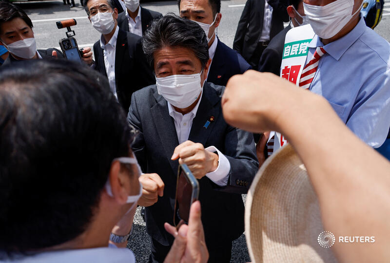 Reuters's tweet photo. Shinzo Abe, Japan's former prime minister, died after he was shot while campaigning for a parliamentary election https://t.co/7MZuP7Vn24 https://t.co/7TtpzDu6Y4