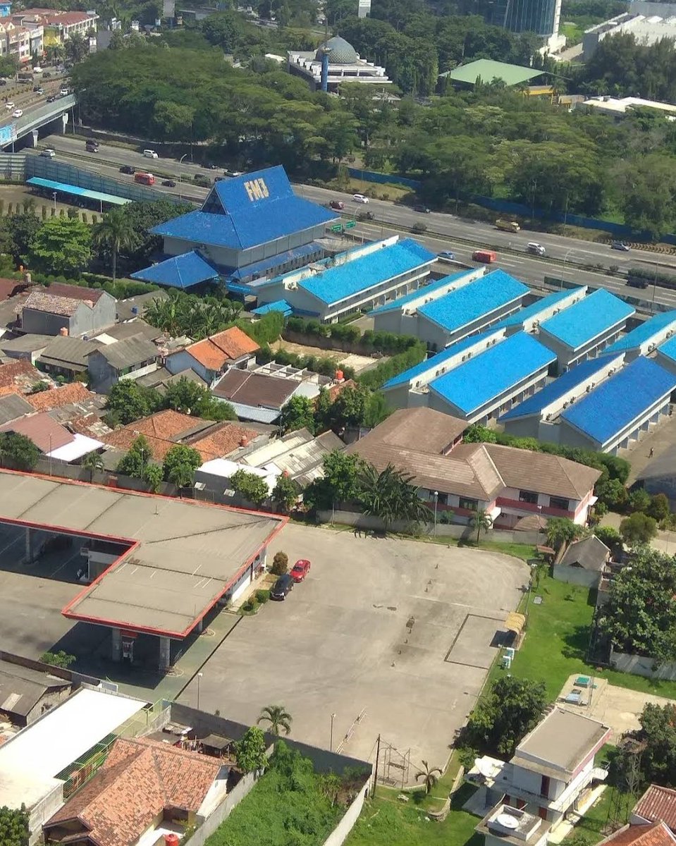 rooheru's tweet photo. @txtdaritng Kagak udah disebut juga pada tau kan lu pada ini di mana? 😁 https://t.co/mRYZ54UgVR