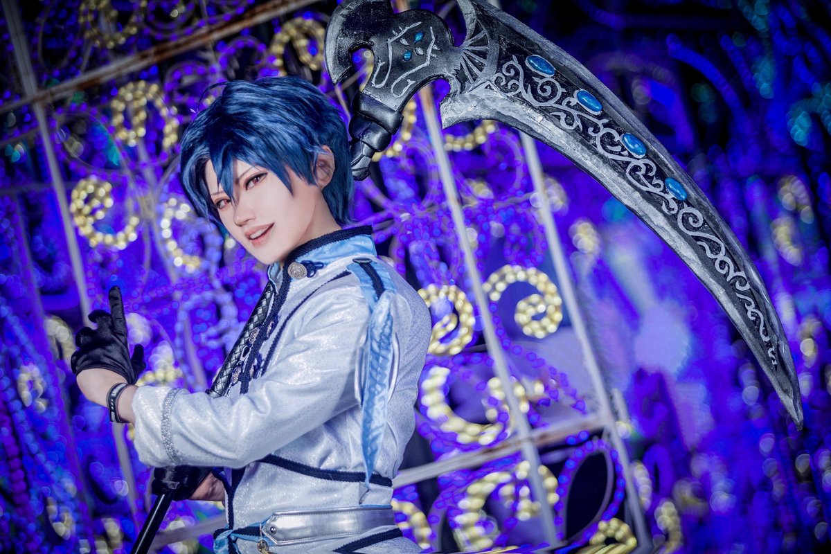 RT @TeaRaco3: 【cos】 “いつかあの月を跪かせて オレの靴底で踏みつけ