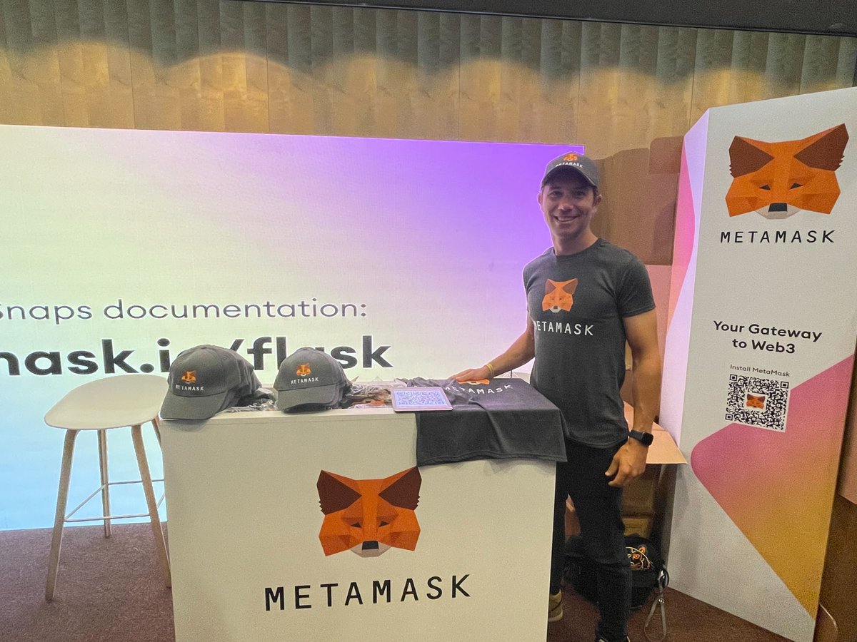 If you're at <a href="/eth_barcelona/">ETHBarcelona</a>, come by the MetaMask booth for some swag! 🦊

#ETHBarcelona