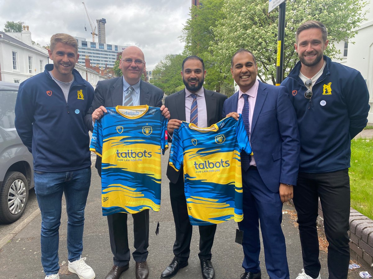 talbotslaw's tweet image. We know today may feel tough after the quarter final but we'd just like to say thank you all for a special first season. The team @Edgbaston have been first class &amp;amp; the Bearmy Army have welcomed us as one of their own since day 1! We go again next year! @WarwickshireCCC #YouBears