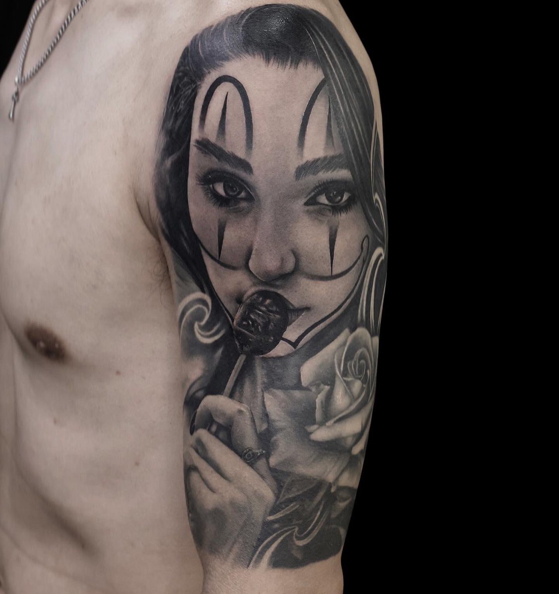 BentenTattoo's tweet photo. 🤡👩‍🦳🌹

#benten #tattoo #tattoos #miyazaki #tokyo #弁天 #タトゥー  #刺青 #宮崎 #東京 #堀師 https://t.co/Ll0ehTWIHk