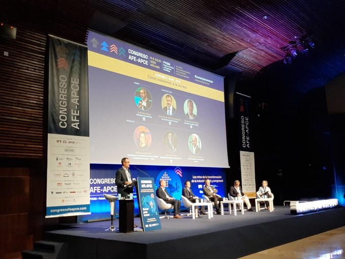 🙋‍♂️Estamos presentes en el #Congreso <a href="/AsocFeriasEsp/">Asociación Ferias Españolas</a> <a href="/APCE_Congresos/">Asociación de Palacios de Congresos de España</a> en <a href="/Fycma/">Fycma</a> con nuestro vicepresidente ejecutivo <a href="/luis_svr/">Luis Gandiaga</a>      moderando la mesa "Como sobrevivir a la norma".

#MICE #Congresos #ForoMice #sectorMICE