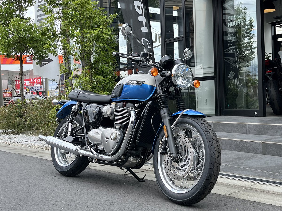 TR_CHIGASAKI's tweet photo. 【ブログ更新】当店ではトライアンフMY23カラーリングを、現車にてご確認頂けます!
詳しくは下記リンクから!
当店ブログ↓
https://t.co/EaJ3lonRJx
#トライアンフ
#TRIMPH
#トライアンフ茅ヶ崎
#新色
#NEW
#クラシック
#2023年
#新車 https://t.co/qqUS8cR7mf