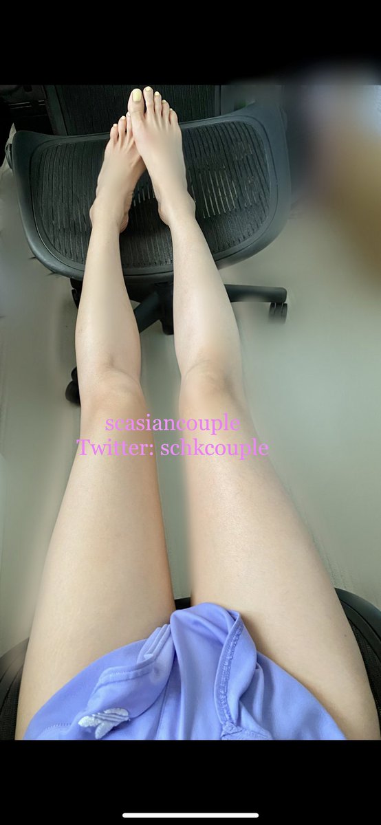 schkcouple's tweet photo. Feeling a little playful today…anyone want to play with them..?😊 大家覺得我條腿同埋腳趾仔靚唔靚啊…?😊  #milf #hkhotwife #人妻 #淫賤人妻 #vixenlifestyle #3P #longleg #mfm #asianhotwife #longlegs #hkhousewife #長腿 #asianlust #香港人妻 #exhibitionwife #Feet #淫賤人妻 #toes #腳趾 https://t.co/0ntroI53TD