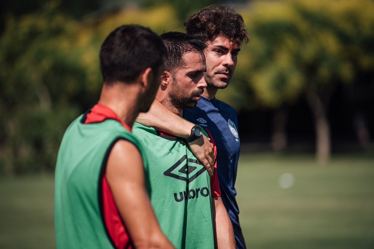©️ Una pretemporada més. Un estiu més. Un any més. I ja en van... 🆅🆄🅸🆃

🛠️ Recuperat de la lesió i a punt per tornar a gaudir, <a href="/albertblazquez/">albert blazquez</a>!

#PretemporadaUEO #JuntsMésAmunt #2RFEF3