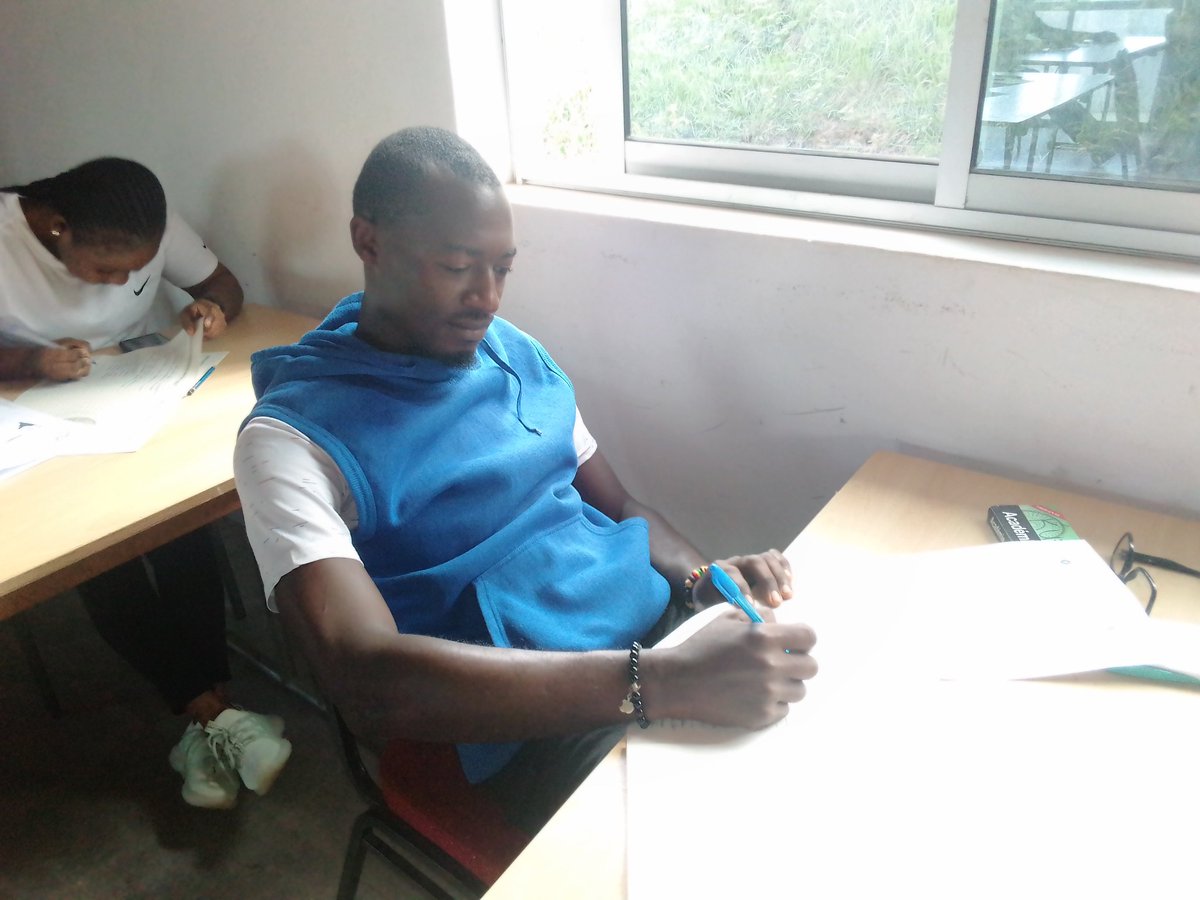 IsmamOfficiel's tweet photo. 🛑🛑🛑🛑🛑
EXAMEN HARMONISÉ 🇨🇲🌽🍅🐔🐇🌱 
[2ème  Journée] 

Nos élèves ingénieurs restituent leurs connaissances sous le surveillance méticuleuse du Chargé de Mission venu de la FASA/Université de Dschang. 📚

🚜  _Par ici les détails_👇
https://t.co/t6QNQUuxfu https://t.co/g5s8DgmVFm