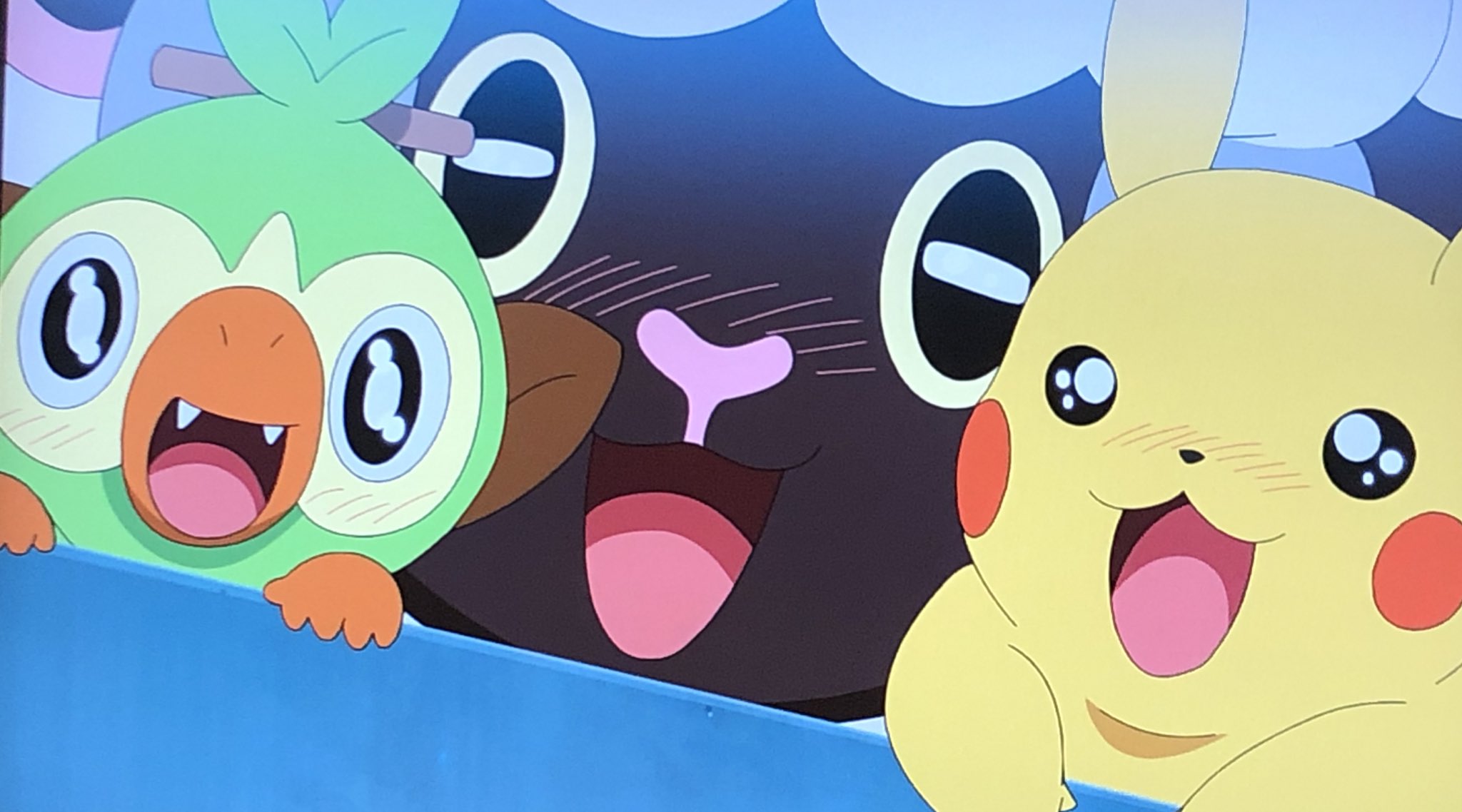 がりゅー アマルルガの方がタイプ的に有利だなぁ カイリュー頑張れ キラキラお目目のポケモン達かわゆい Anipoke T Co 2aeroy3imd Twitter