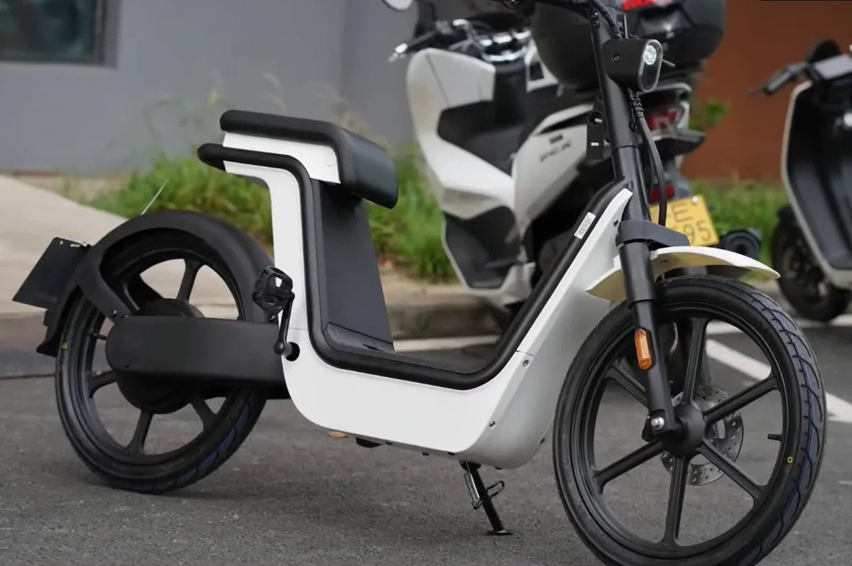 Autouanet's tweet photo. MUJI і Honda випустили MS 01 — міський електричний велосипед на кожен день дешевший за 800 доларів https://t.co/46IGXz9HeT https://t.co/aAV93Hxh3g