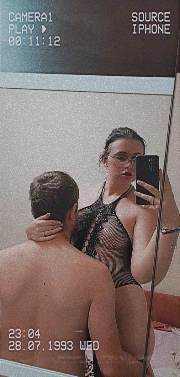 Beeixx2's tweet photo. Caută-mă pe only 🔞😈 https://t.co/89QIYVWoex