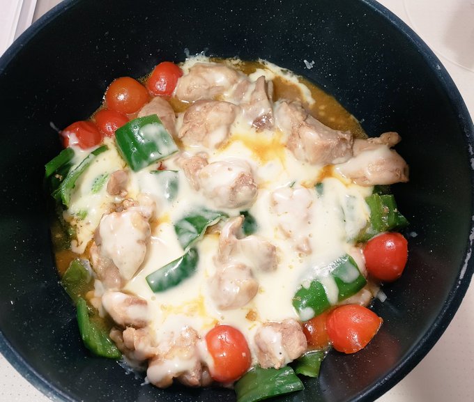 気分が落ち込む日はおにくとやさいだよ〜〜。゜(゜∩'﹏`∩゜)゜。 