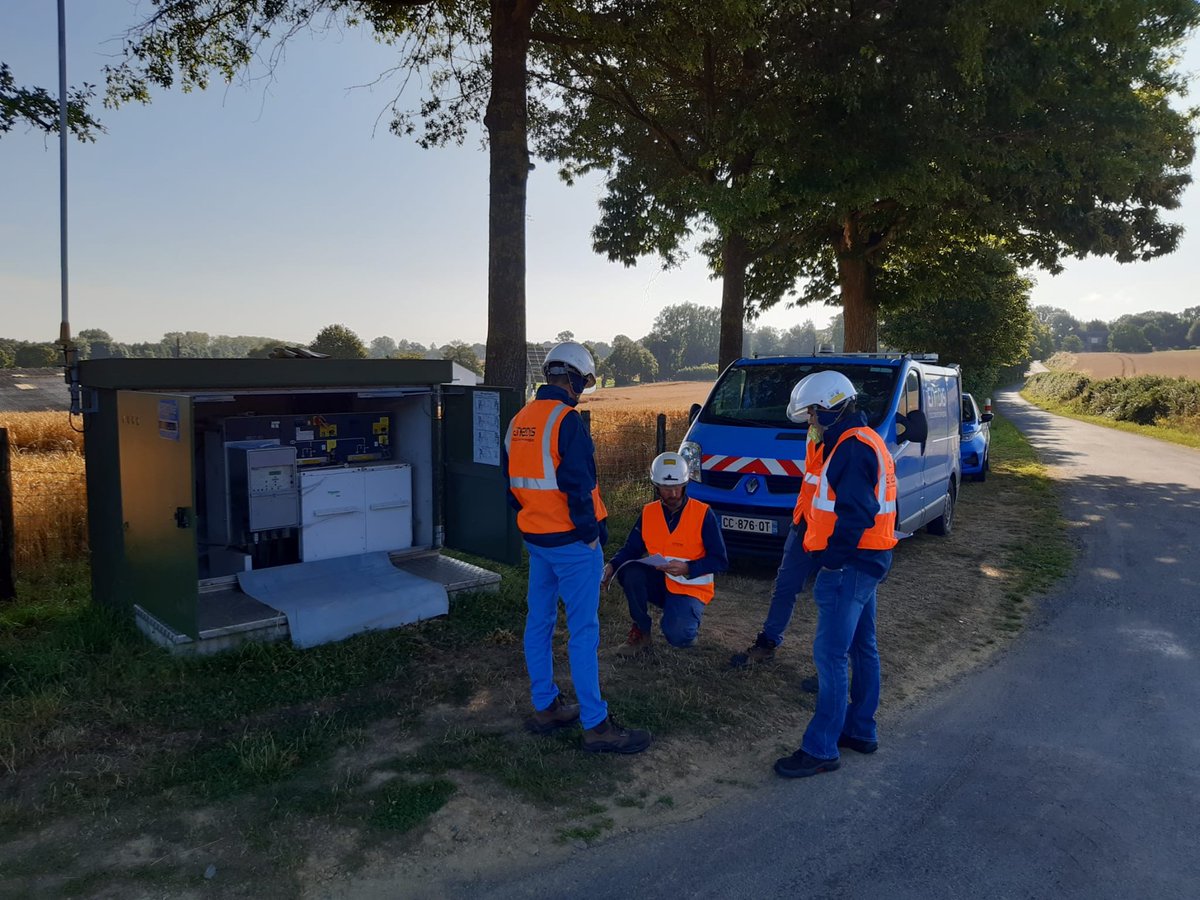 enedis_bretagne's tweet photo. La partenariat continue avec la visite des collaborateurs d'@ESBNetworks en #Bretagne. 
Au programme : 
➕Visite de l'usine marémotrice de la Rance
➕Visite du poste source Barre Thomas
➕Découverte du Campus des métiers à Ploërmel
➕Partage des bonnes pratiques
See you soon ! 🇮🇪 https://t.co/GCsn6CfABj