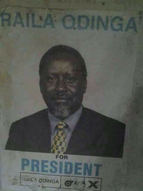 CisNO01's tweet photo. This was in 1997 as Raila tried his first presidential bid Dp Ruto was fresh out of campus...25 years later the old man bado anasumbua. Clear this is a dangerous person who's selfish &amp; thirsty for power. REJECT!! #RailaSyndrome #UlizaRutoKTN https://t.co/c7Kz6Osddl