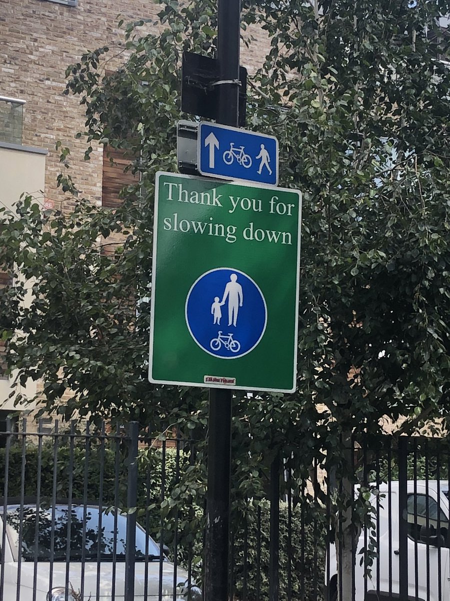 AirRoadsHnps's tweet photo. Can we please have some signs like these outside @hnps2015 and @WatersideAcad @hackneycouncil @LoveDeBeauvoir @mayorofhackney @metpoliceuk @TfL @metecoban92 Especially after our three #CommunityRoadWatch sessions. Thank you! https://t.co/aykHubeHJy