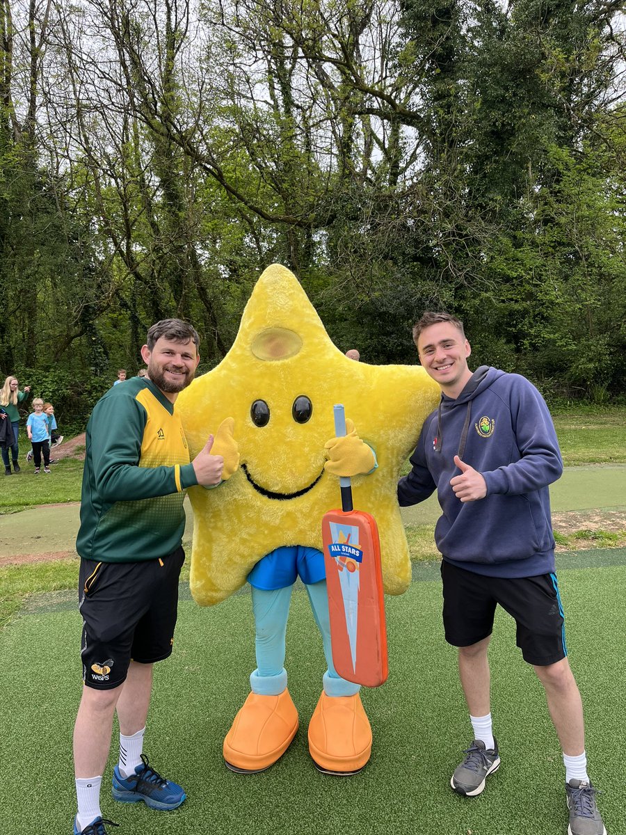 CreigiauCC's tweet photo. Tonight see’s the final @allstarscricket @DynamosCricket session. BBQ, bar, music and cricket…. What more could you want. #UTR https://t.co/0aGShI9KK8