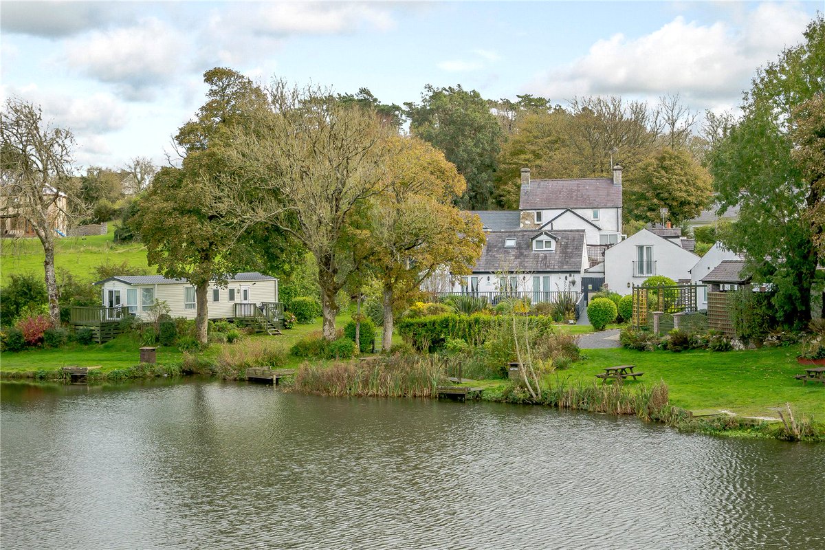 JS__Chester's tweet photo. New price
#TynYGongl nr #Benllech #Anglesey
#Farmhouse with excellent outdoor space including 3 letting #cottages, a series of stone outbuildings, #lake with 13 pegs, #woodland and #paddockland - all in about 7.62 acres. Guide price £1,100,000.
https://t.co/D7a3l6eIzc https://t.co/XVmtWdXk1v