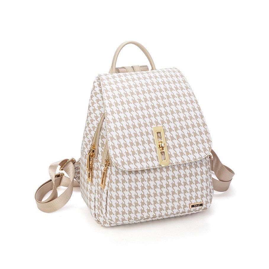 losingstarr's tweet photo. 🎒Rekomendasi Ransel/Backpack Sekolah/ Kuliah🎒 

Haaaai, aku mau rekomendasiin beberapa backpack or ransel buat kalian yang sekolah atau kuliah, karena benter lagi masuk ajaran baru ya kaaan. Ini gemoy2 banget ga boong, aku rekomen yang berkualitas no abal2 🥰

A thread https://t.co/hOKyR1Nx4u