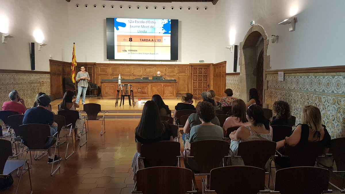 Conferència "La ciència dels viatges espacials" a càrrec <a href="/AnicetCosialls/">Anicet Cosialls</a>  #EE2022 <a href="/MIELleida/">MIE Lleida</a> <a href="/FMRPc/">FMRPedagògica</a> <a href="/IEILleida/">INSTITUT D'ESTUDIS ILERDENCS</a>