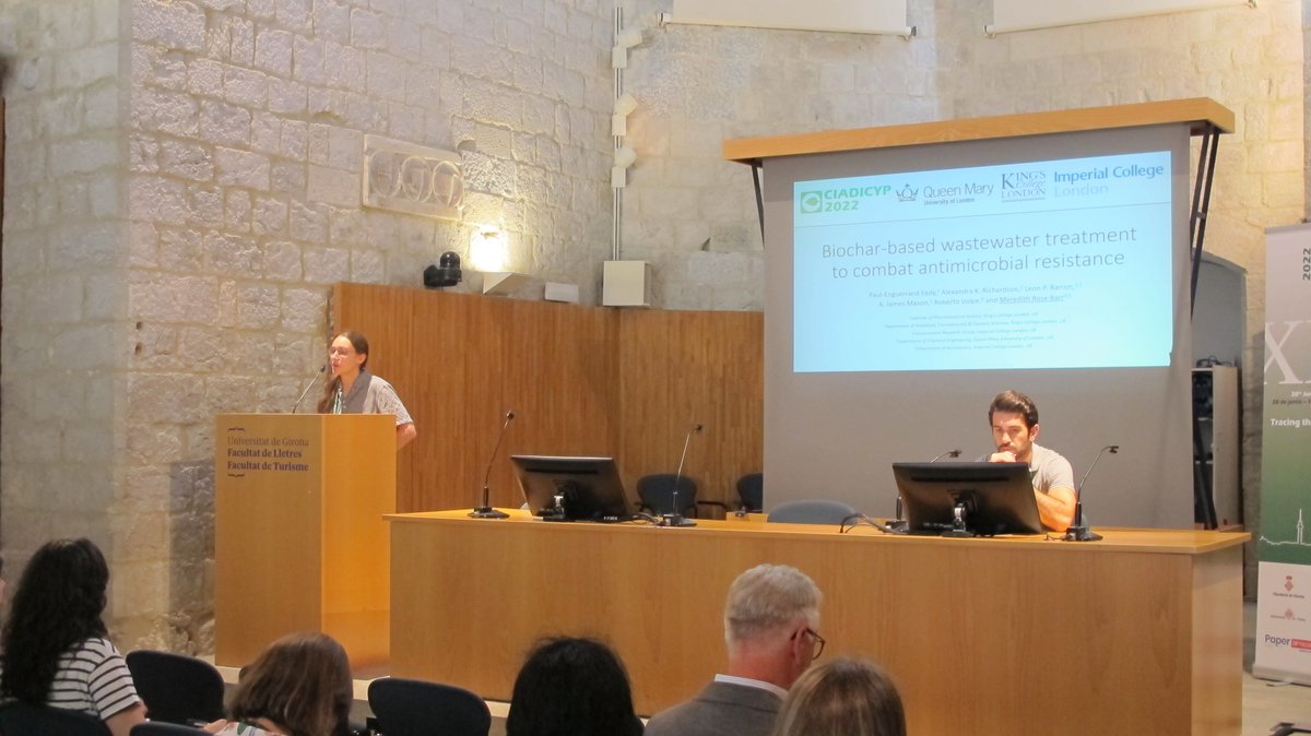 Mez_theEngineer's tweet photo. I had a great time presenting my work on recomposing wood #waste with ionic liquids @aeroimperial and my collaboration on #biochar #wastewater filtration with @KCLcancer_pharm &amp; @ImperialSPH at #ciadicyp2022 in Girona 🇪🇸 Thanks @marc_delgado for hosting this fantastic conference! https://t.co/UXdiFwg0ho