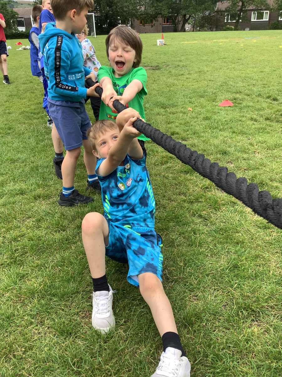 Balladenprimary's tweet photo. Reception class had the best sports day ever! π Thank you to all those involved in organising. We all had an amazing day. #sportday2022 #active #healthy #fun https://t.co/g2YmEWxD3C
