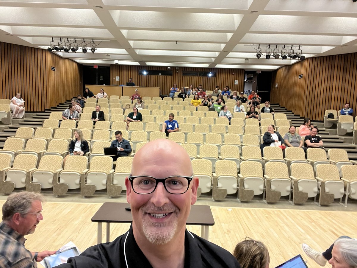 RandolphMacLEAN's tweet image. #SPSC2022 Day 4 is coming to an end with the last session! Another great SPSC is ending, get ready for next year! #relationships101 #leadershipskills #resiliency #Ibettercheck #peanutbutter @eadmspsc @usask @usaskEducation