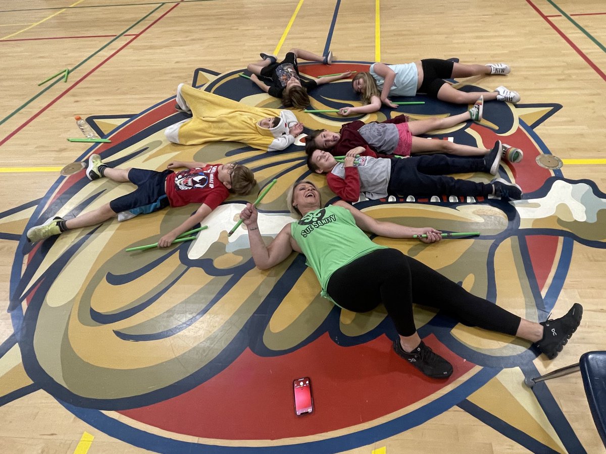 MsLaforet's tweet image. We LOVE #PoundFitness! What a fun way to workout 💪🏼🏕🥁 #CampDiscovery #GECDSBSLP2022 @DarinTeach