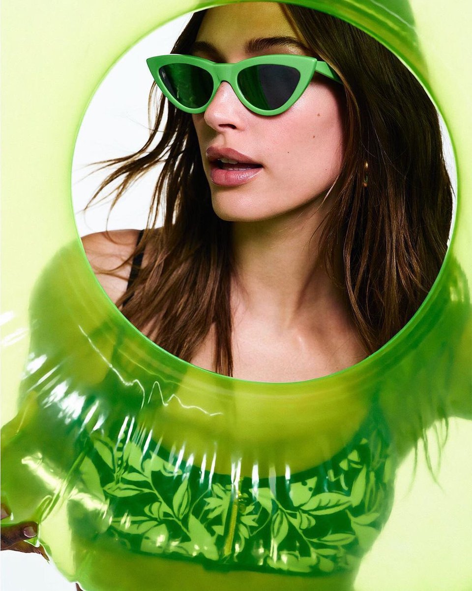 haileysoutfits's tweet image. Hailey for Victoria's Secret.