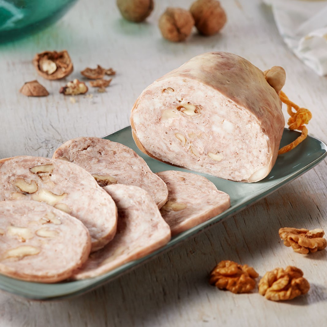 MallartX's tweet image. Has tastat els nostres #cuits? 🍴 Elaborats a la caldera artesanalment, els preparem a partir d’una mescla de #carns magres de #porc 🥩 Amb tripes naturals i els condiments necessaris per fer-los únics! 🧂✨ #qualitat