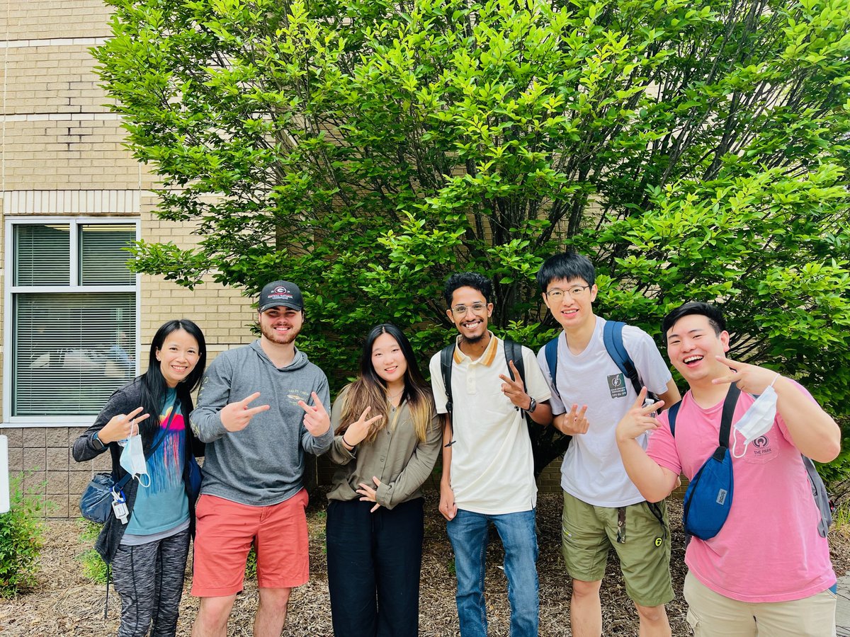 UGA_ECE_Engr's tweet photo. Olivia Kim is a Young Dawg from Alpharetta High School working in Dr. Mable Fok's WAVE Lab this summer. Olivia presented at the Young Dawg Presentation on July 1 and was selected as one of three presentation winners! Congratulations Olivia!

Read more at: https://t.co/alEDQNvN5u https://t.co/hAa1xCXYYa