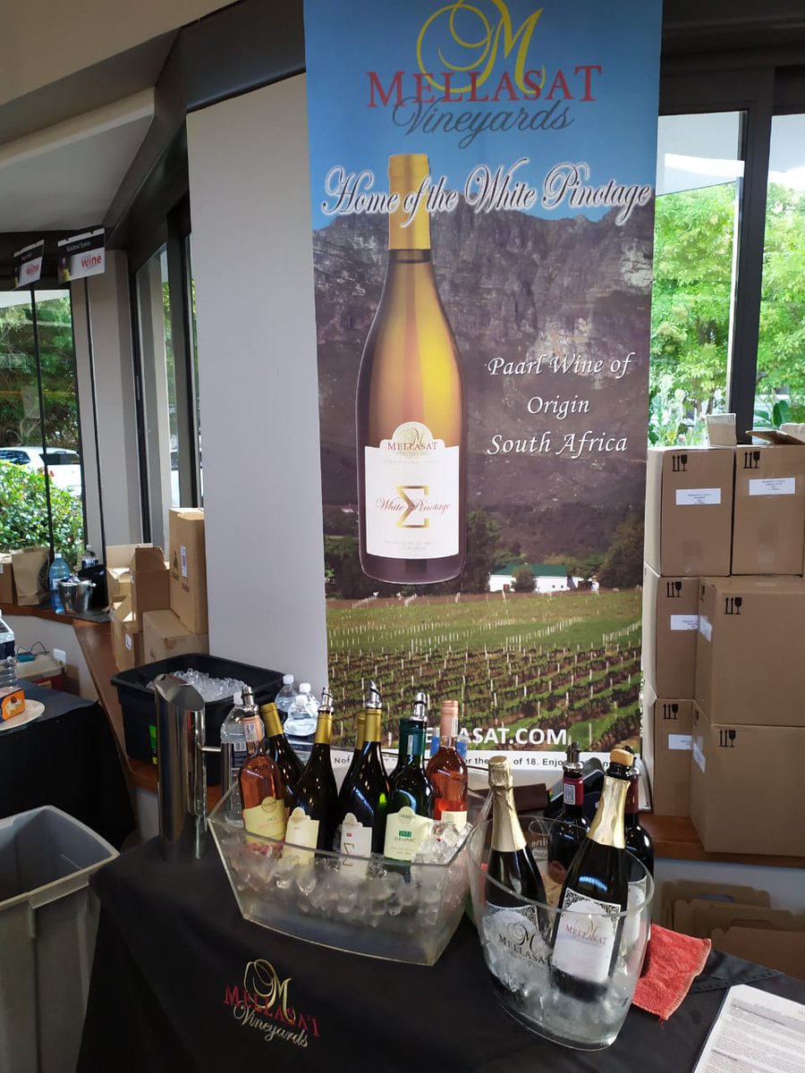 MellasatWines's tweet photo. Knysna Wine Festival, come and enjoy our new vintages!
#Cellarmaster #Mellasatwines #HomeoftheWhitePinotage https://t.co/Bao3s0xxfn