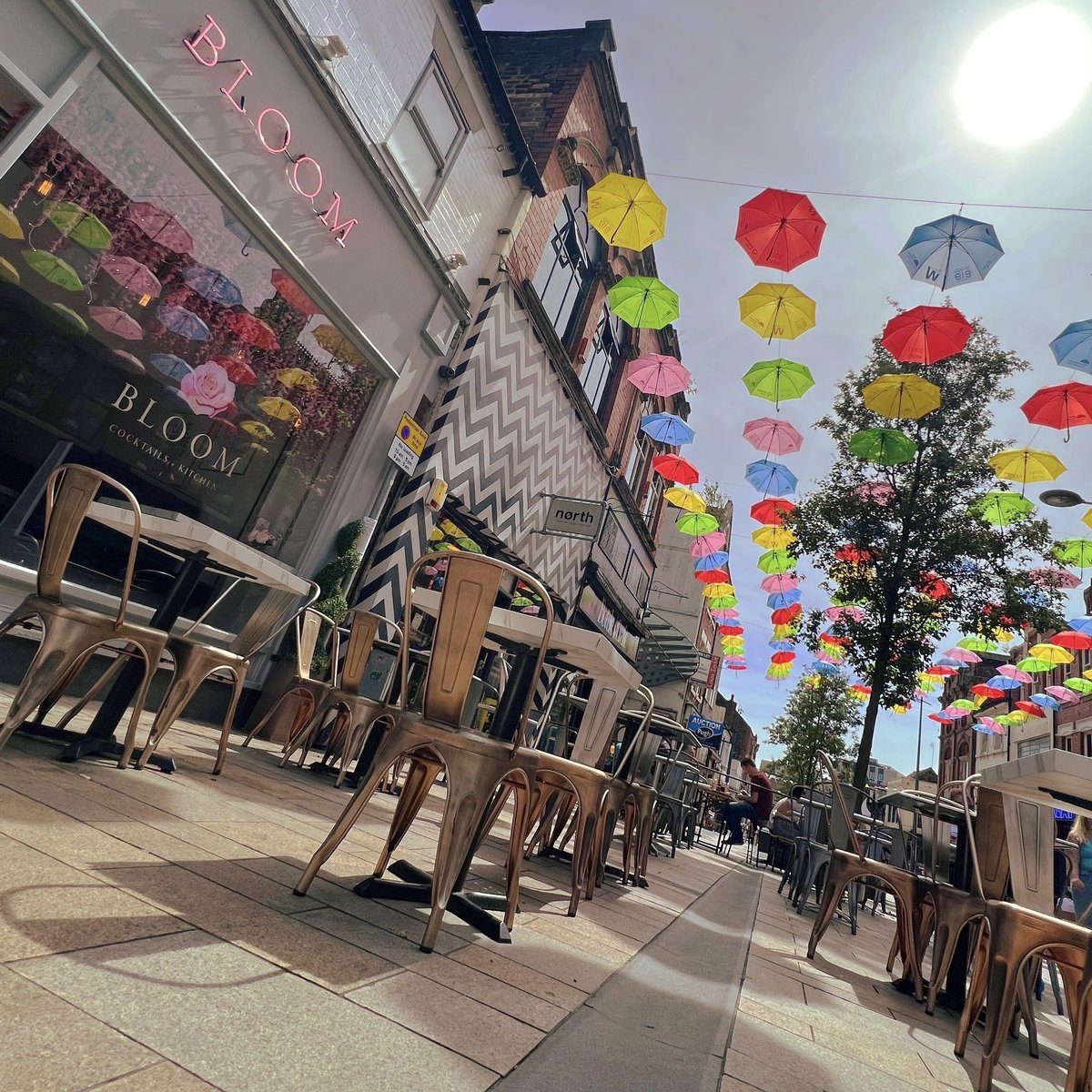 IanOrton2's tweet photo. Piccadilly with the glow today 🤩☂️ #Umbrellaproject2022 https://t.co/dAS7sKTIT6