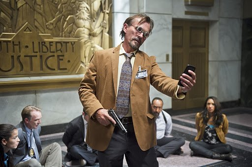 JuanC_Rdgz's tweet photo. 📺 Happy Birthday Robert Knepper 🎂📺
#RobertKnepper #Heroes #SamuelSullivan #Arrow #TheFlash #WilliamTockman #ClockKing #HappyBirthdayRobertKnepper https://t.co/zqMd7TPJnm