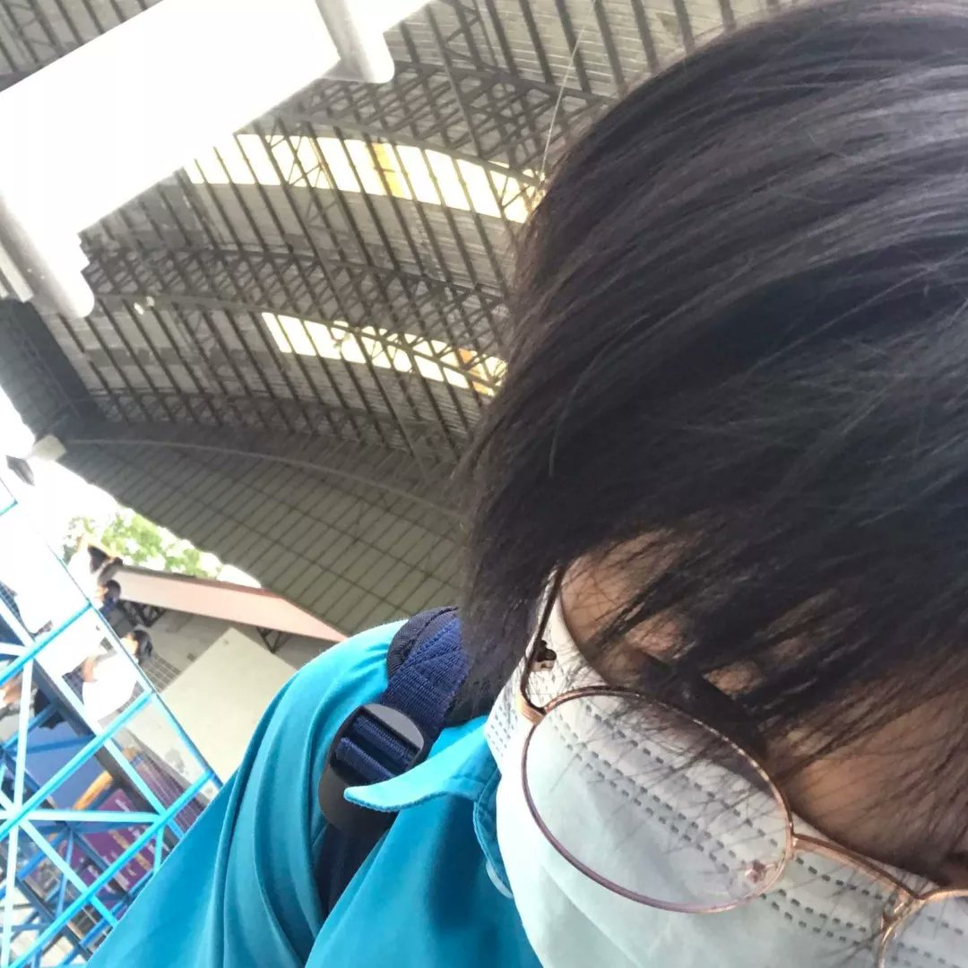 ถ้าพี่ชอบเด็กเนิร์ดผมก็เป็นให้ได้